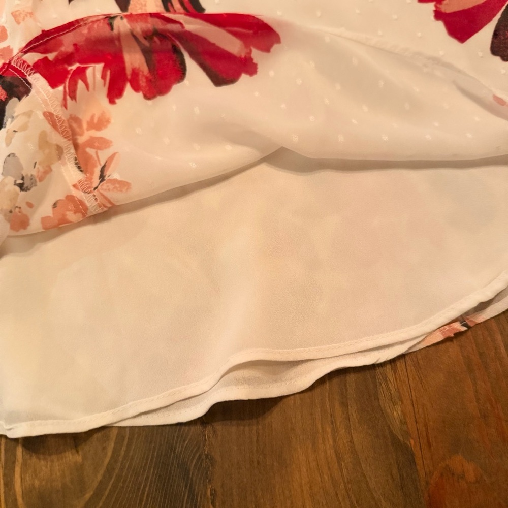 WHBM neck floral long sleeve blouse - Picture 6 of 7